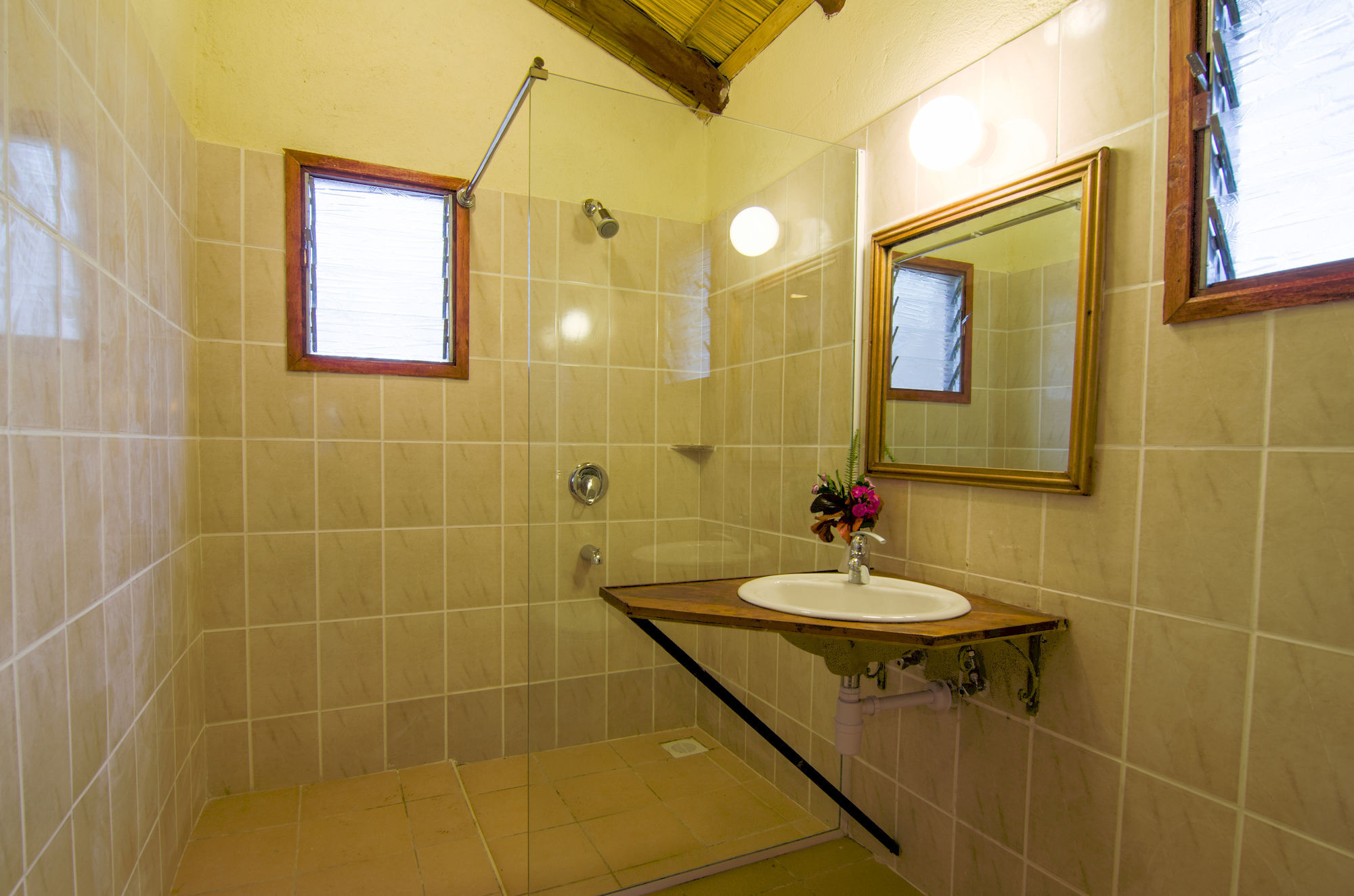 Sentrim Mara Game Lodge Ololaimutiek Bagian luar foto